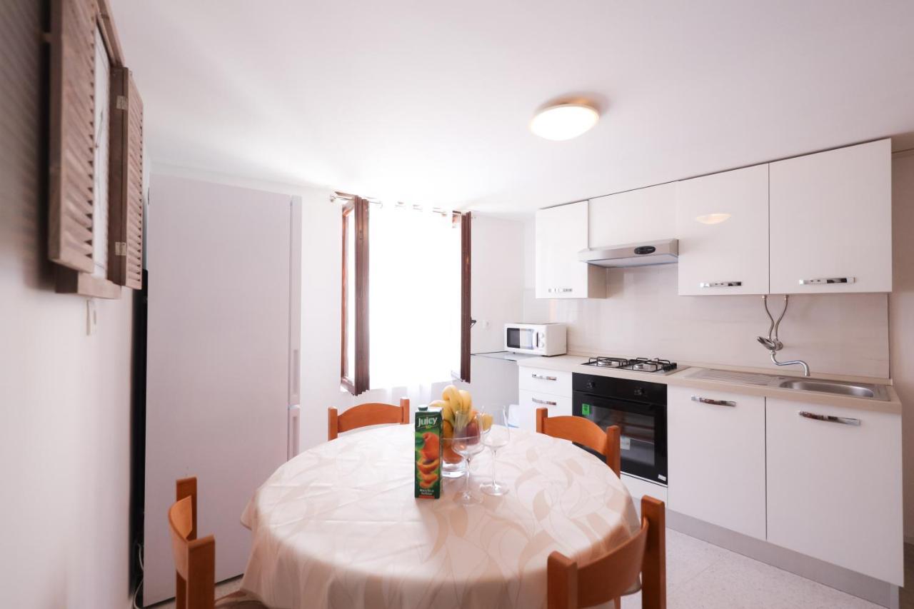 Two Bedroom Apartment In The Old Town Marija 자다르 외부 사진